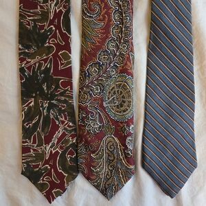 Bundle of 3 Classic Men's ties - ted lapidus, gino pompeii